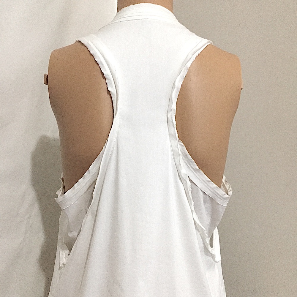 BCBG MaxAzria Sleeveless Ruffle Top - Picture 6 of 14